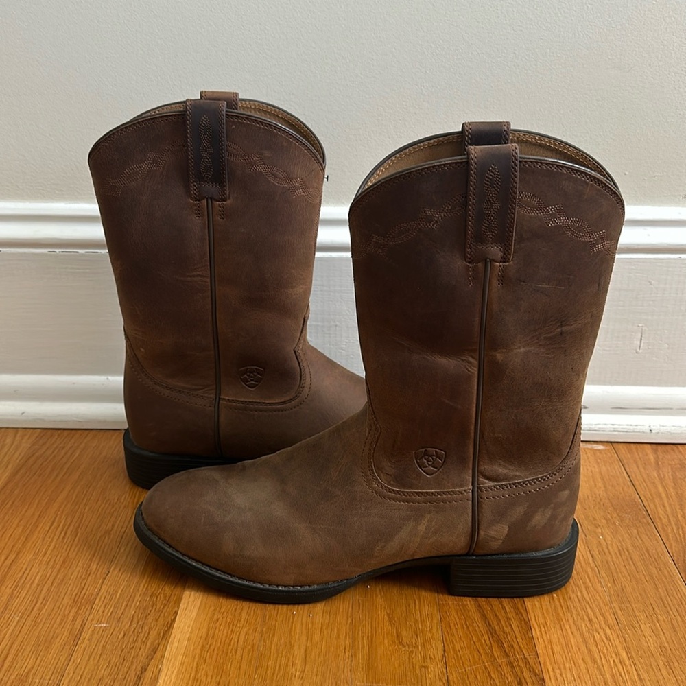 (Good as new) Men’s Ariat Heritage Roper Western Boots